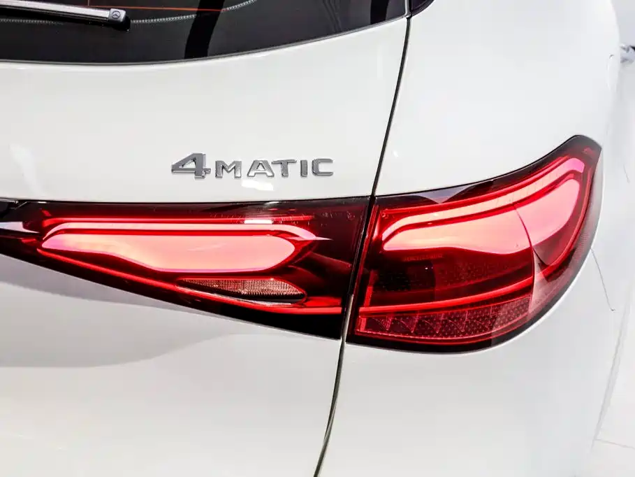Photo 26 - Mercedes-Benz GLC