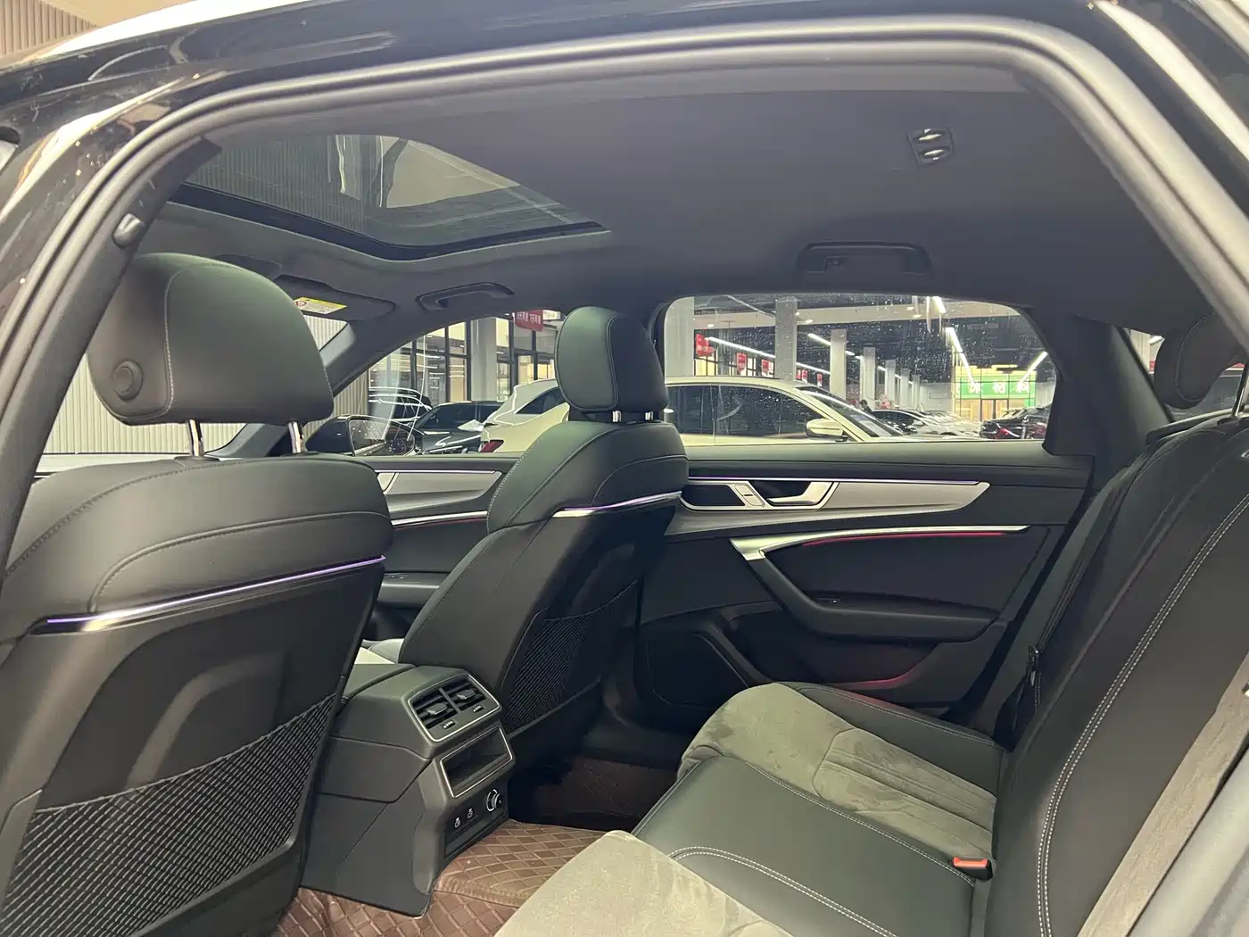 Audi A6L 2023 40 TFSI Luxury Dynamic фото 17