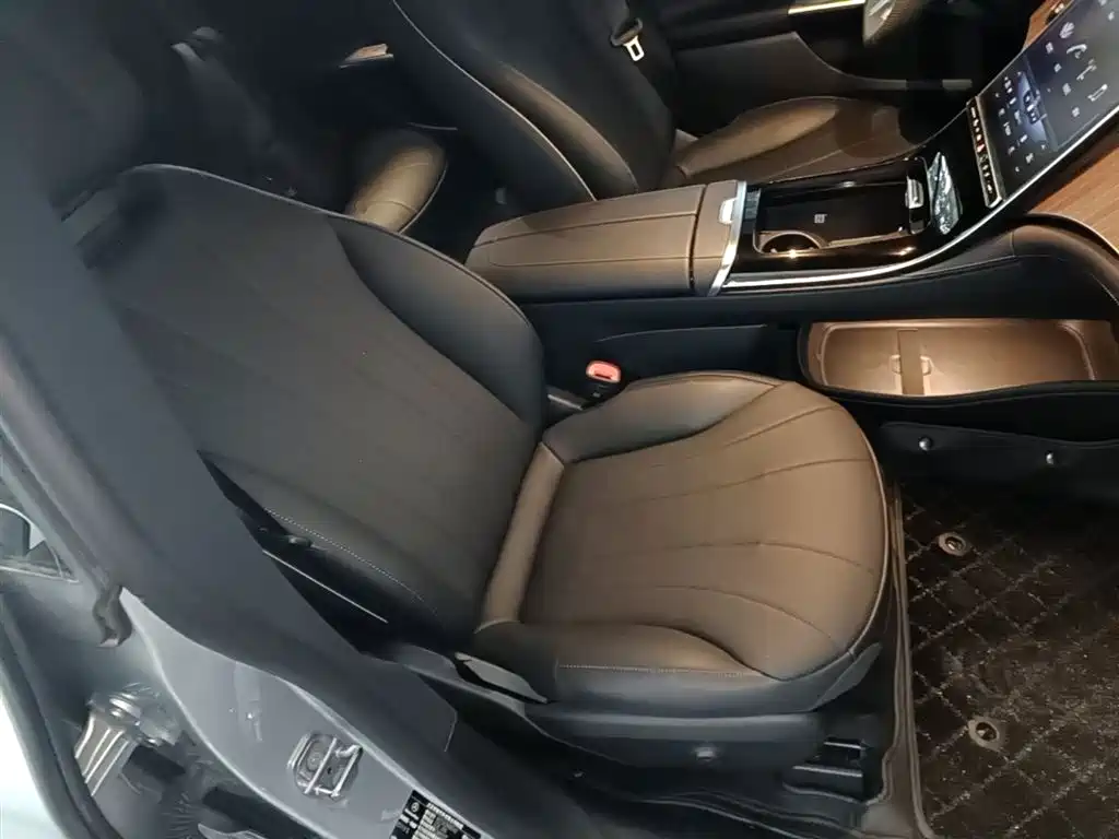 Mercedes-Benz EQE 2022 350 Luxury Edition фото 25