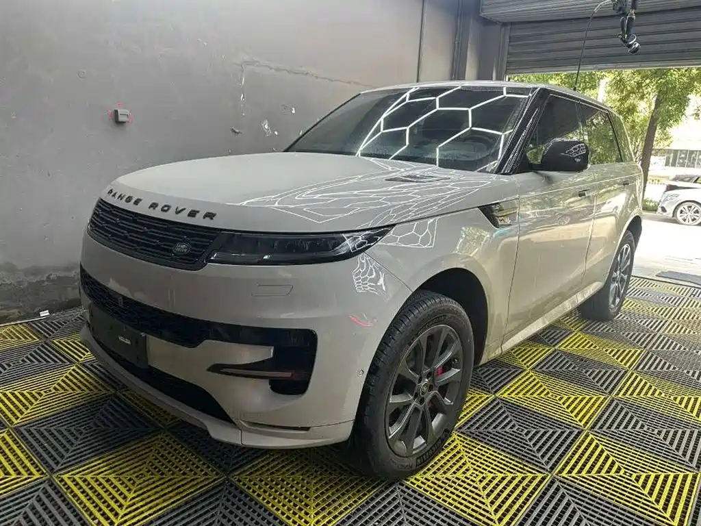 Land Rover Range Rover Sport 2024 400PS Dynamic SE