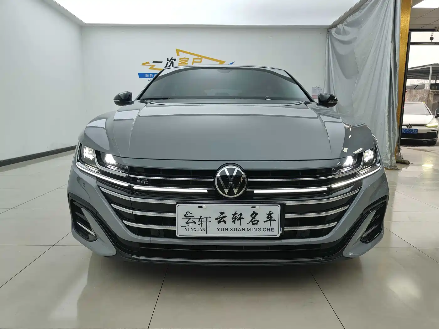 Volkswagen FAW-Volkswagen CC 2023 380TSI Eye-catching Edition фото 2