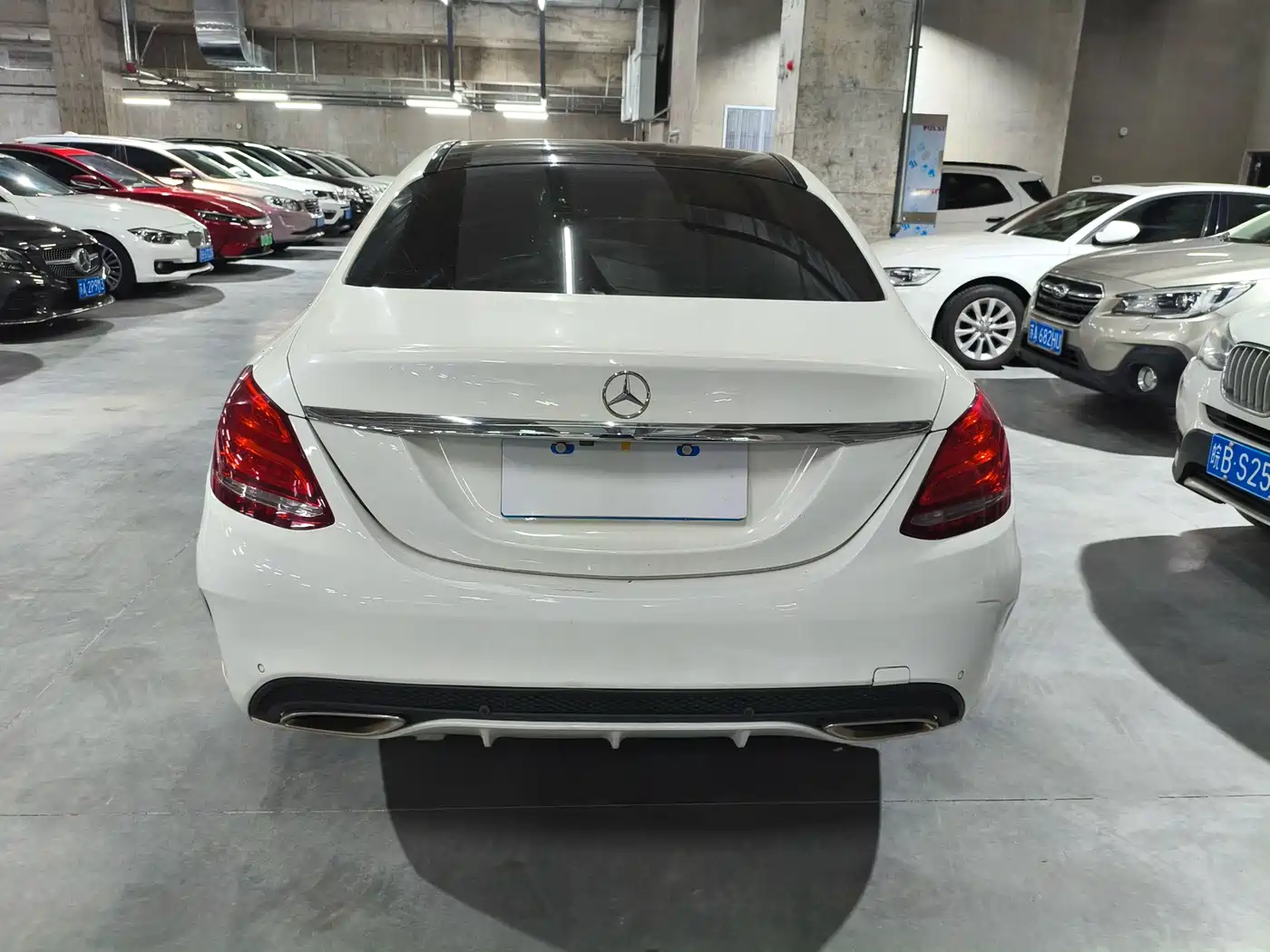 Mercedes-Benz C-Class 2015 Facelift C 200 L Sport фото 6
