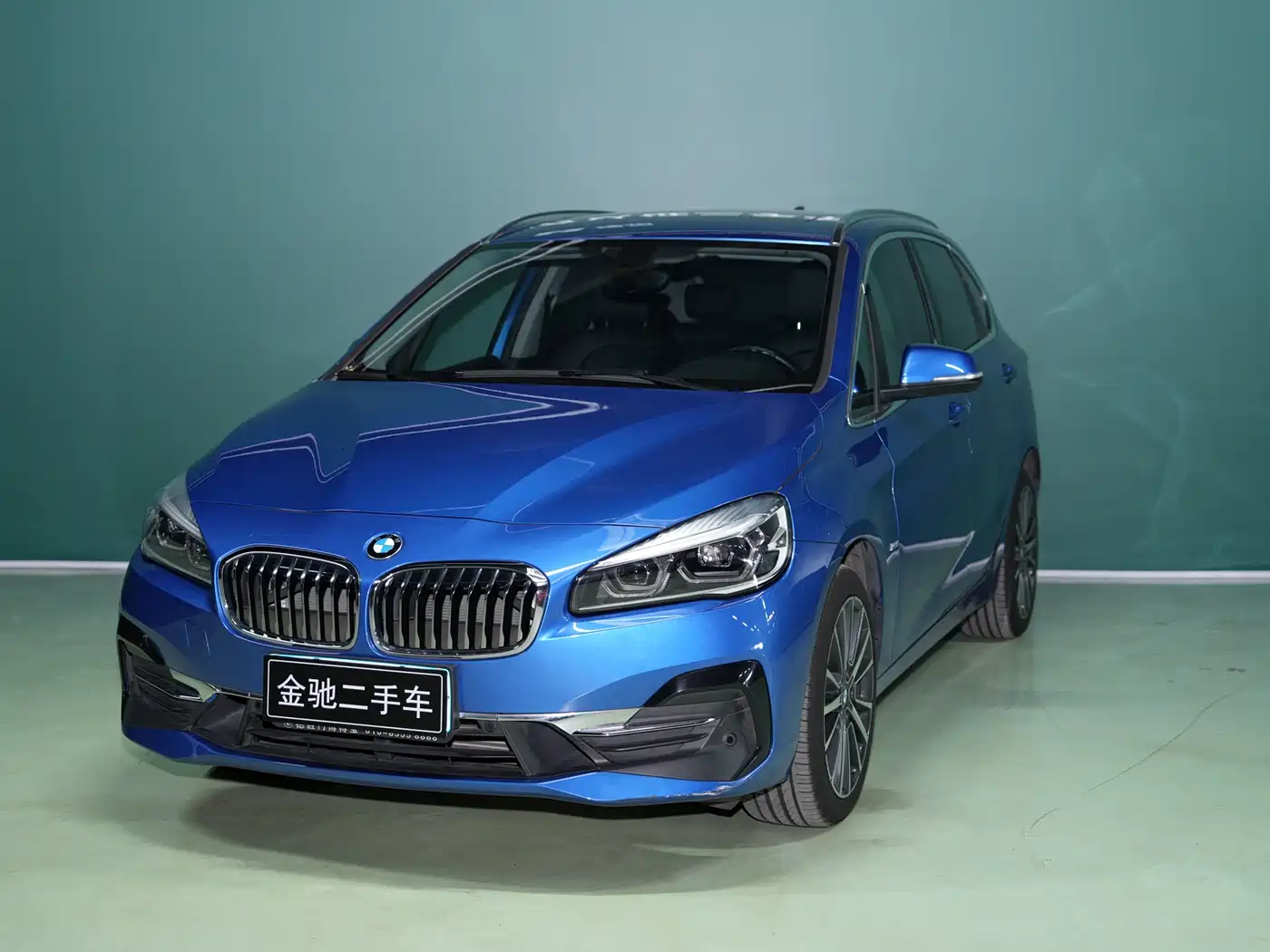 BMW 2 Series Touring 2018 Model 220i Luxury Package