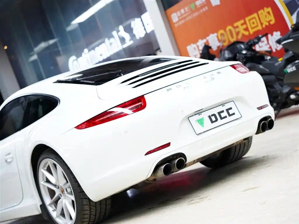 Porsche 911 2012 Carrera S 3.8L фото 3