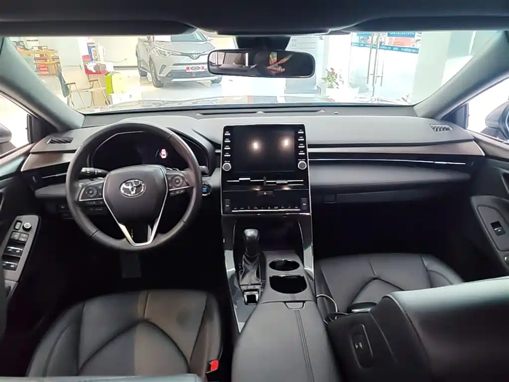 Toyota Avalon 2021 2.5L Luxury Edition фото 16