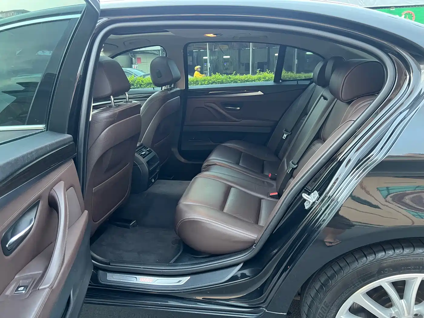 BMW 5 Series 2017 525Li Luxury Design Package фото 10