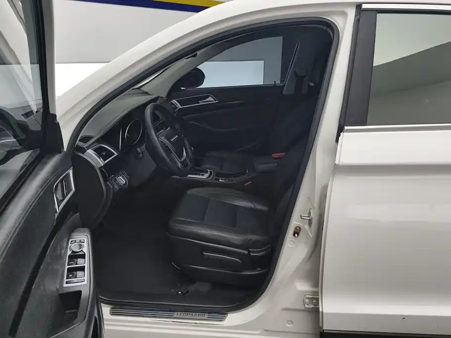 Leopaard CS10 2017 2017 Model 2.0T Automatic Luxury Edition