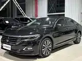 Фото 1 - Volkswagen Passat