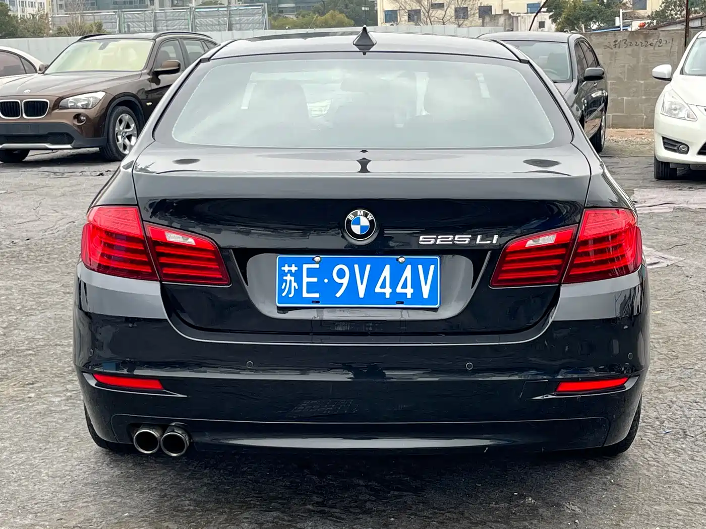 BMW 5 Series 2014 525Li Leading фото 6