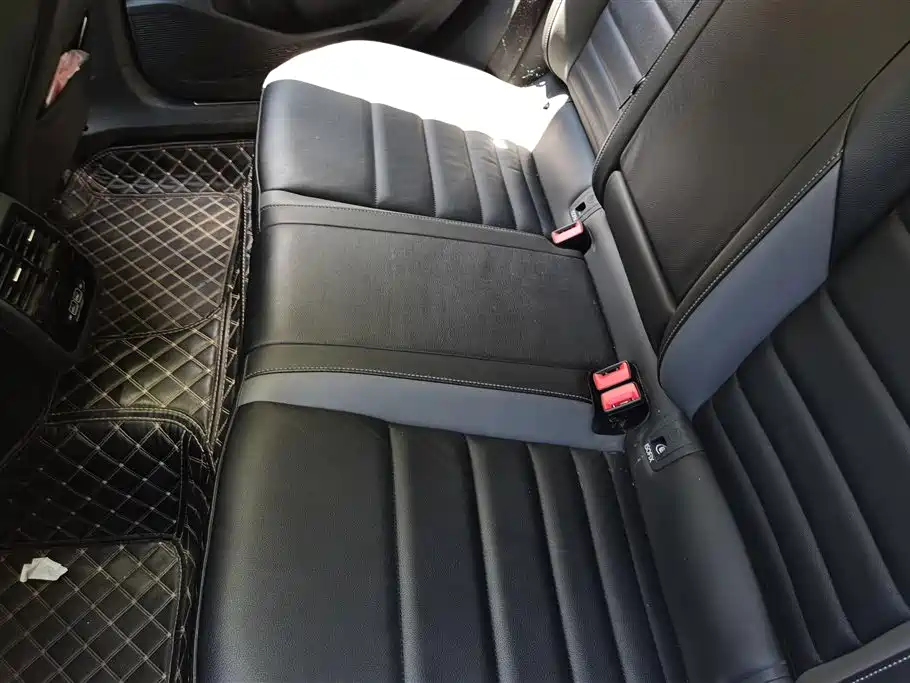 Volkswagen Sagitar 2021 280TSI DSG Surpassing Edition фото 11