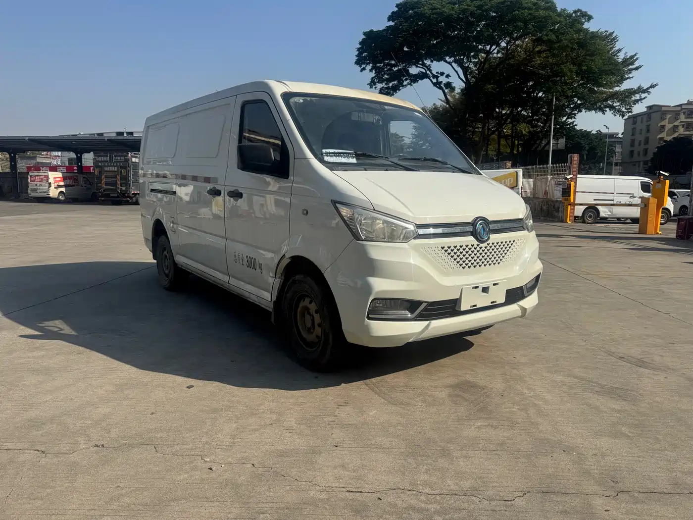 Dongfeng Yufeng Yufeng EM26 2022 2023 Standard Edition 41.472kWh Henan Lithium