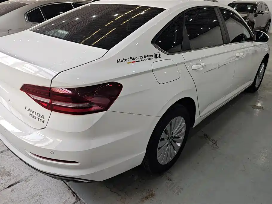 Volkswagen Lavida 2022 280TSI DSG Comfort Edition фото 3