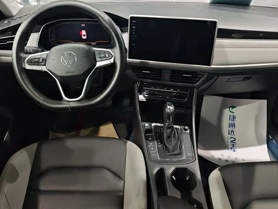Volkswagen Bora 2023 300TSI DSG Premium Edition фото 11