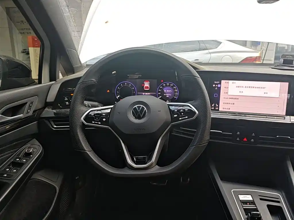 Volkswagen Golf 2023 Facelift 280TSI DSG R-Line Lite фото 17