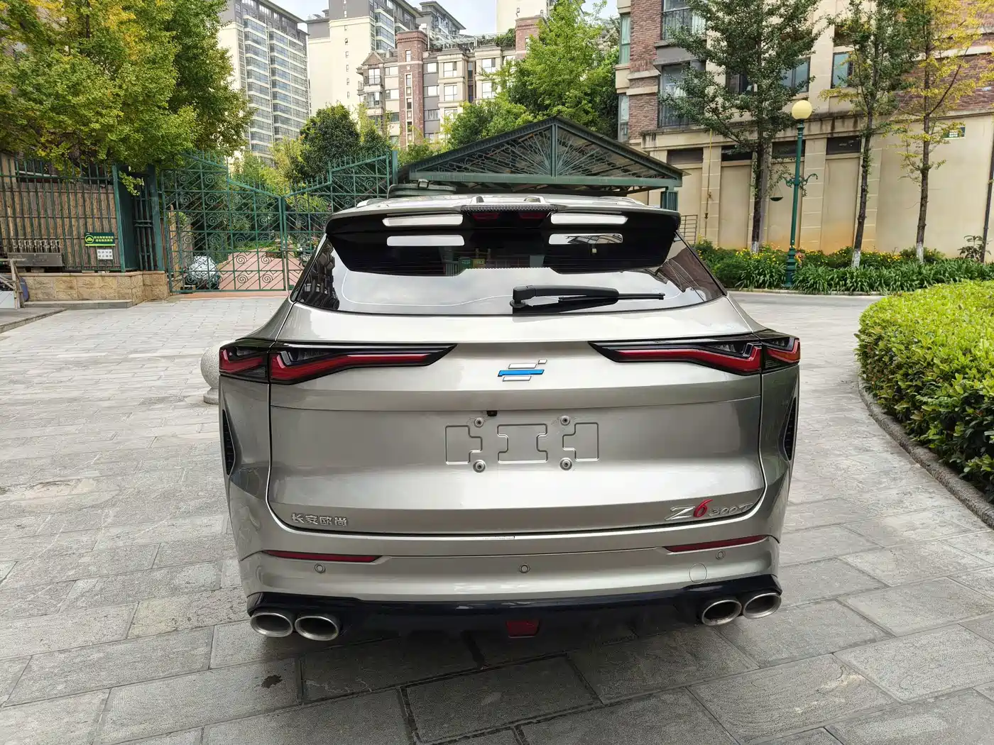 CHANGAN Z6