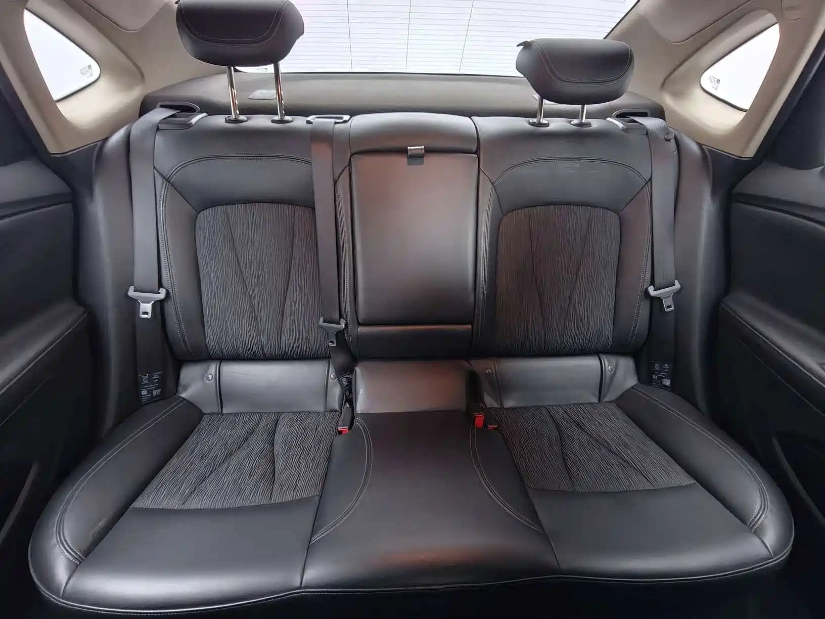 Photo 15 - Buick Verano