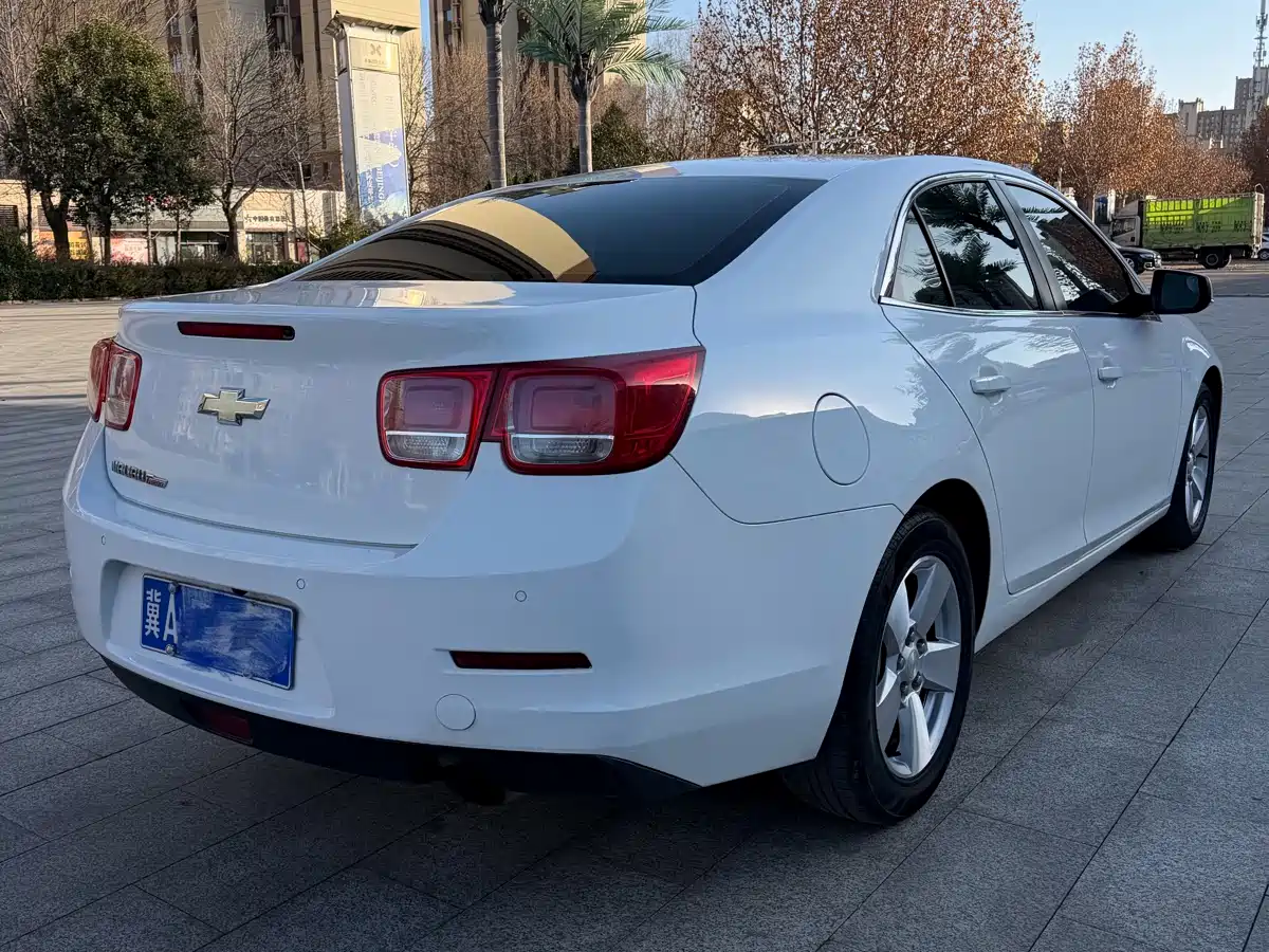 Chevrolet Malibu 2012 Model 1.6T Auto Luxury фото 5