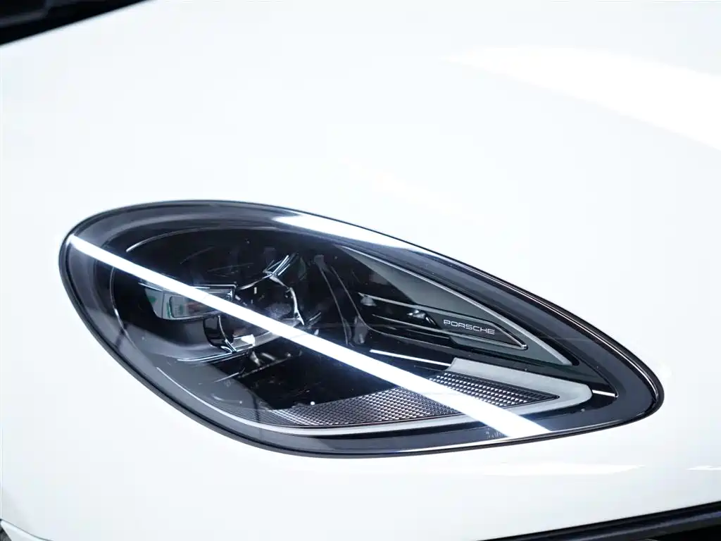 Porsche Macan 2023 Macan GTS 2.9T фото 15