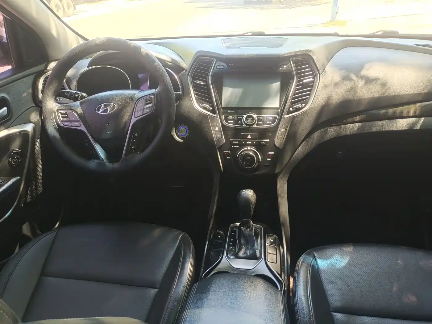 Hyundai Grand Santa Fe 2015 2013 2.2T 7-Seater 4WD Comfort Edition