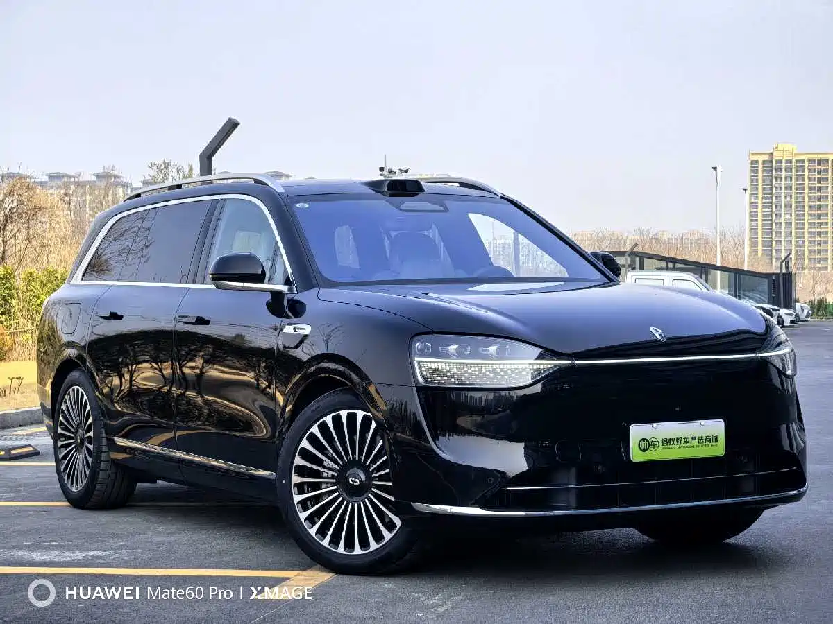 AITO Wenjie AITO M9 2025 Extended Range Ultra 52kWh 5-Seater фото 3
