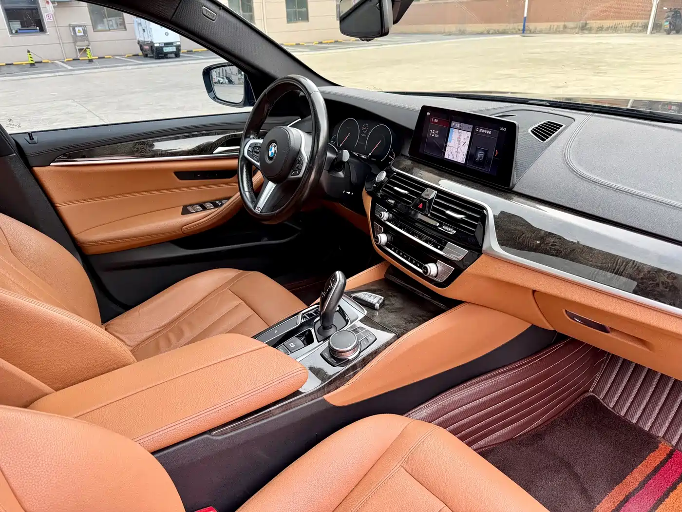 Photo 5 - BMW 5 Series