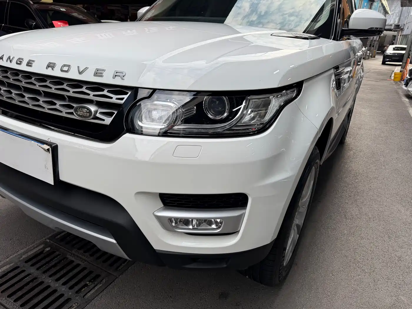 Land Rover Range Rover Sport 2016 Model 3.0 SC V6 HSE фото 5