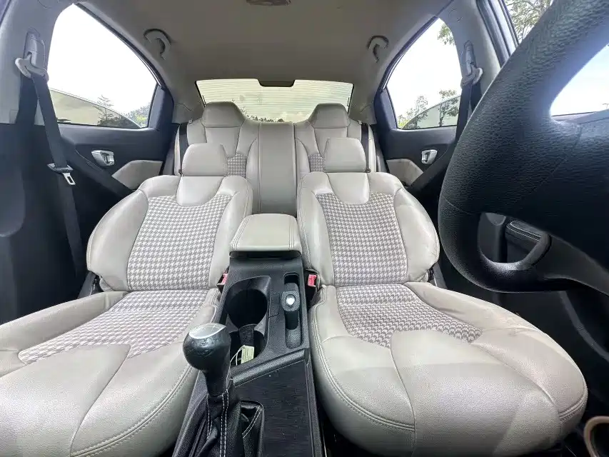 GAC Trumpchi Trumpchi GA3S Vision 2016 2016 200T Manual Elite Edition