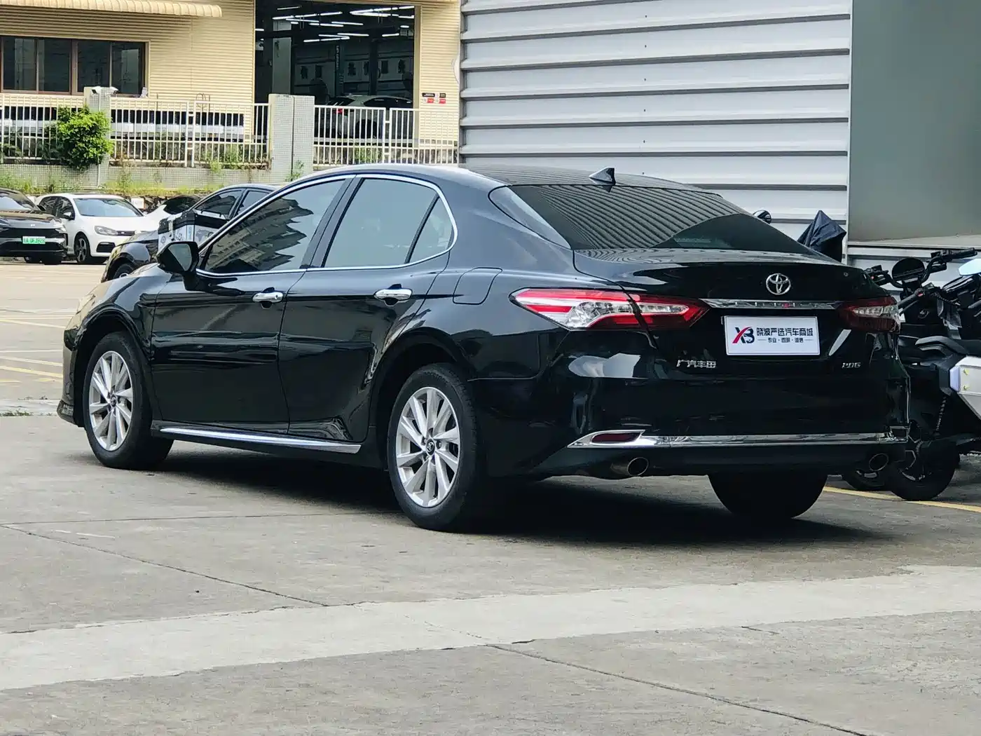 Toyota Camry 2023 2.0G Luxury Edition фото 6