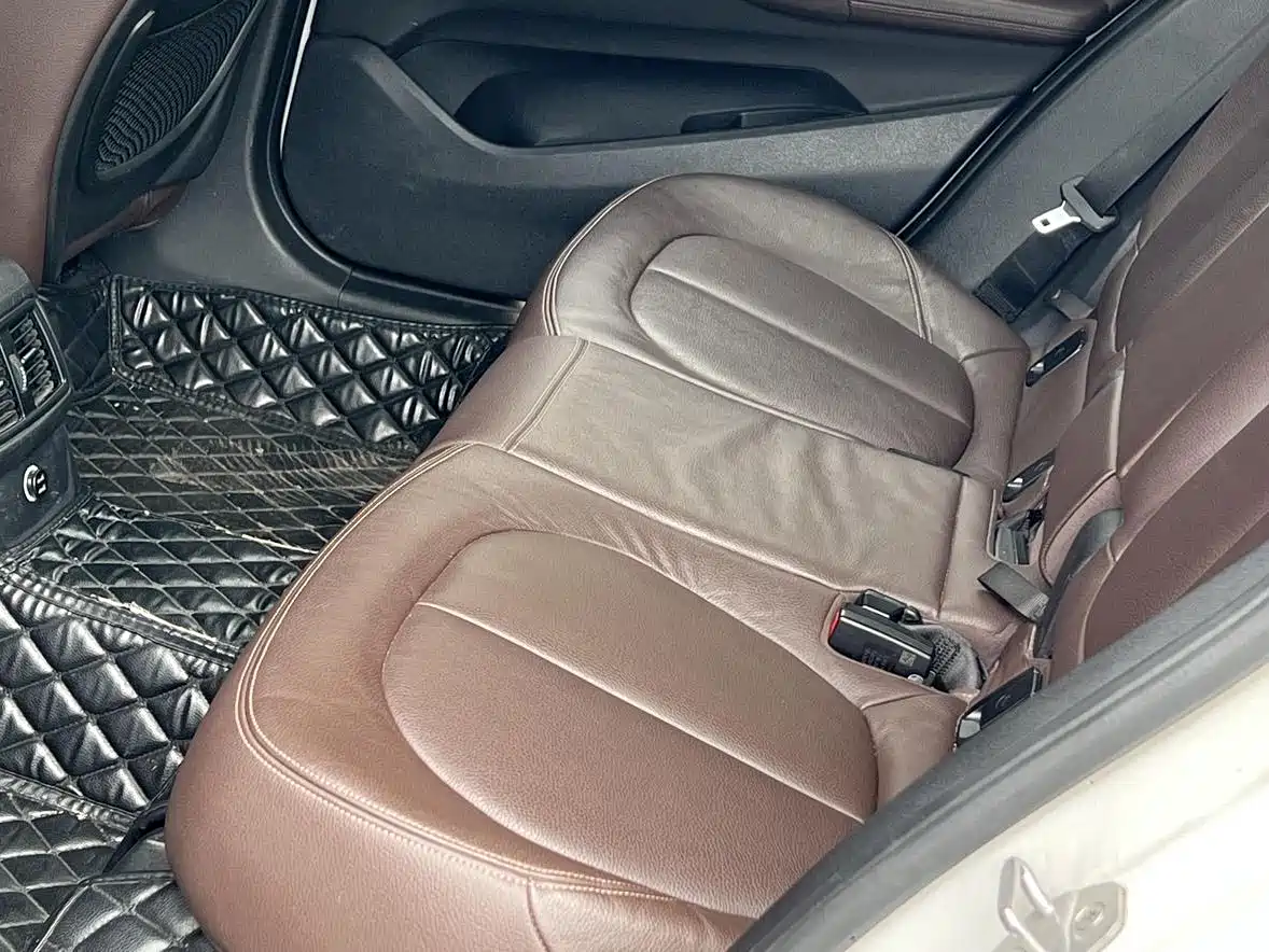 BMW X1 2018 sDrive18Li Premium Model фото 8