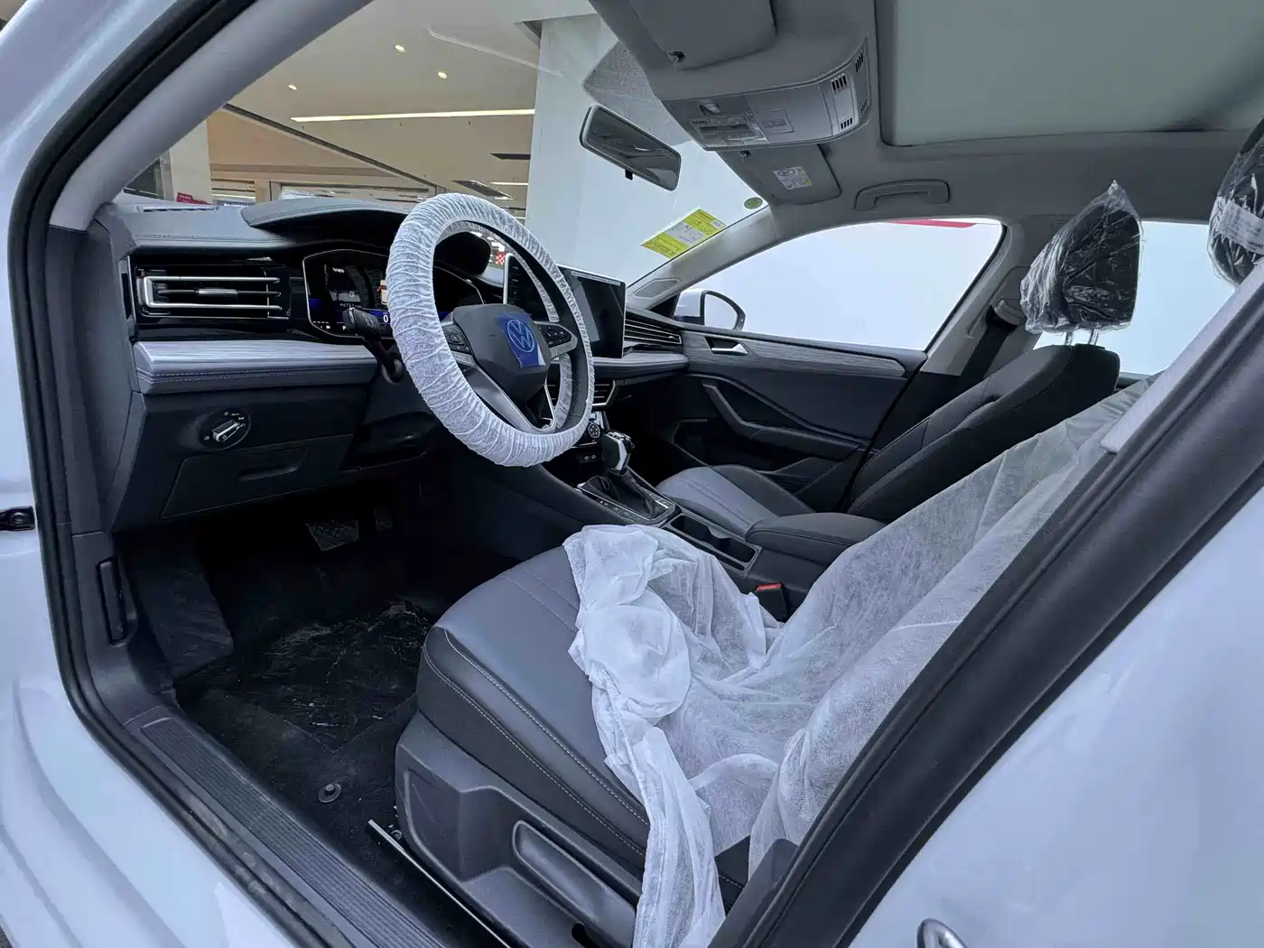 Volkswagen Sagitar 2026 Model 30 Million Special Selection 300TSI DSG Surpass Edition фото 6