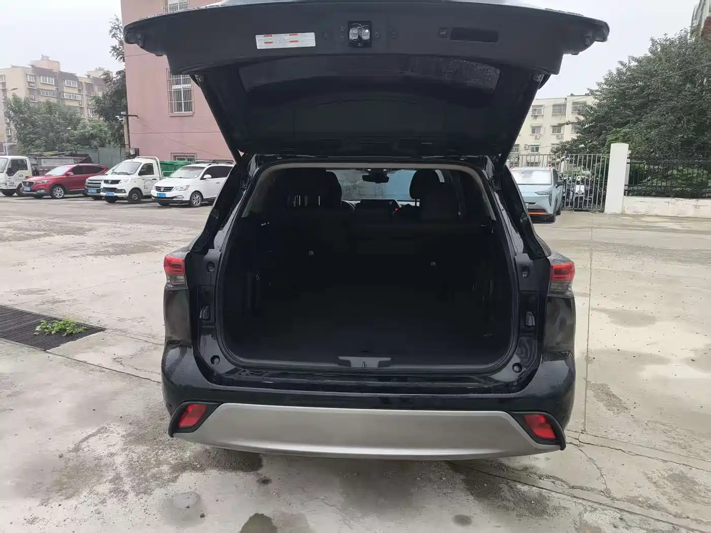 Toyota Highlander 2024 2023 2.5L Smart Hybrid Dual Engine AWD Premium 7-Seater
