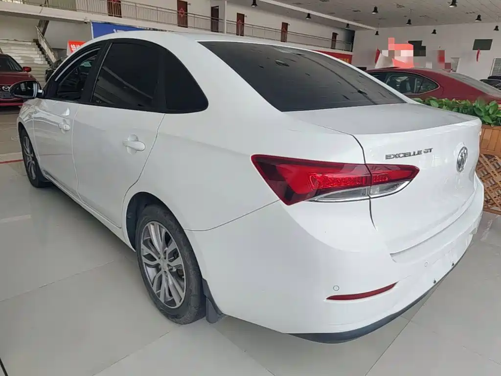Фото 5 - Buick Excelle