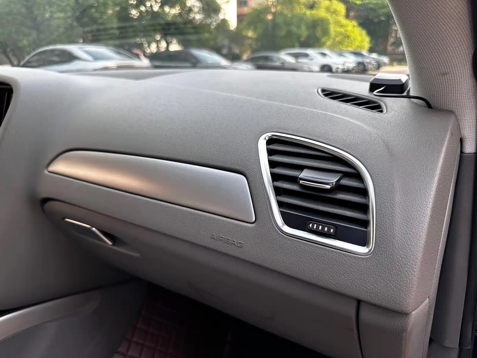 Фото 20 - Audi A4L