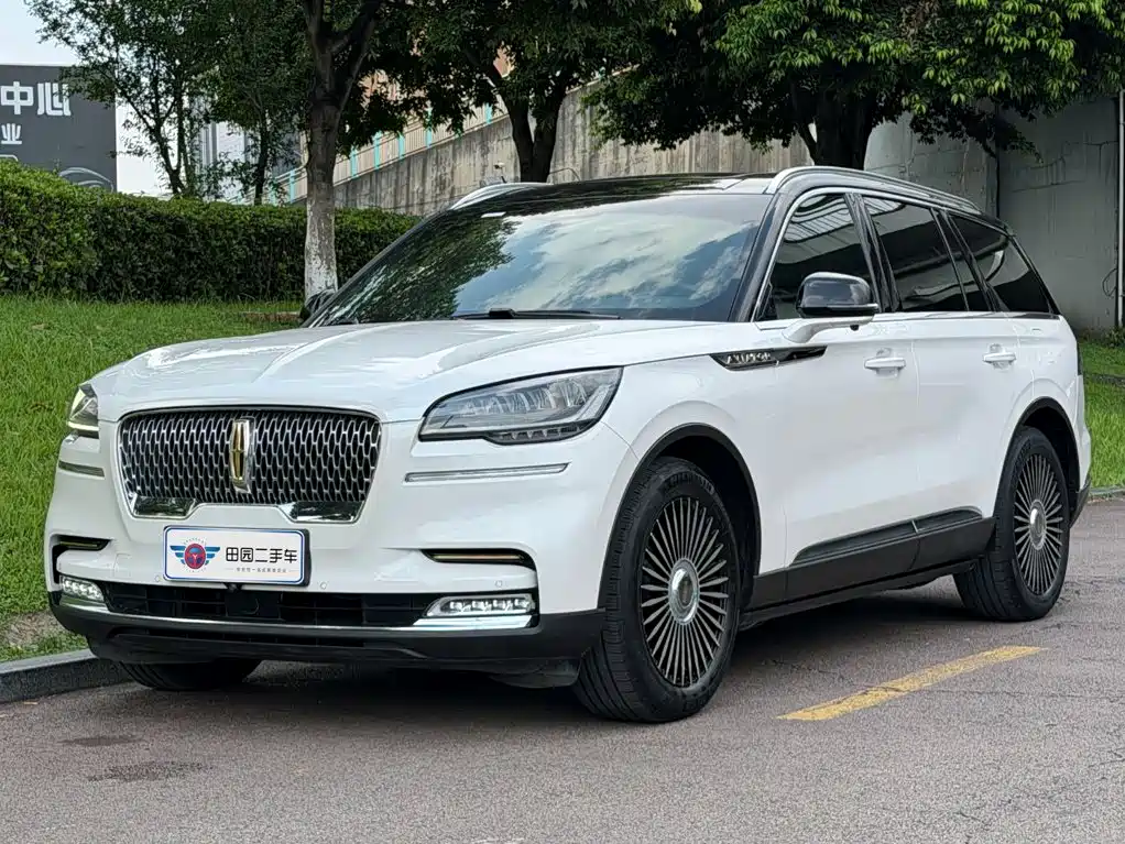 Similar car