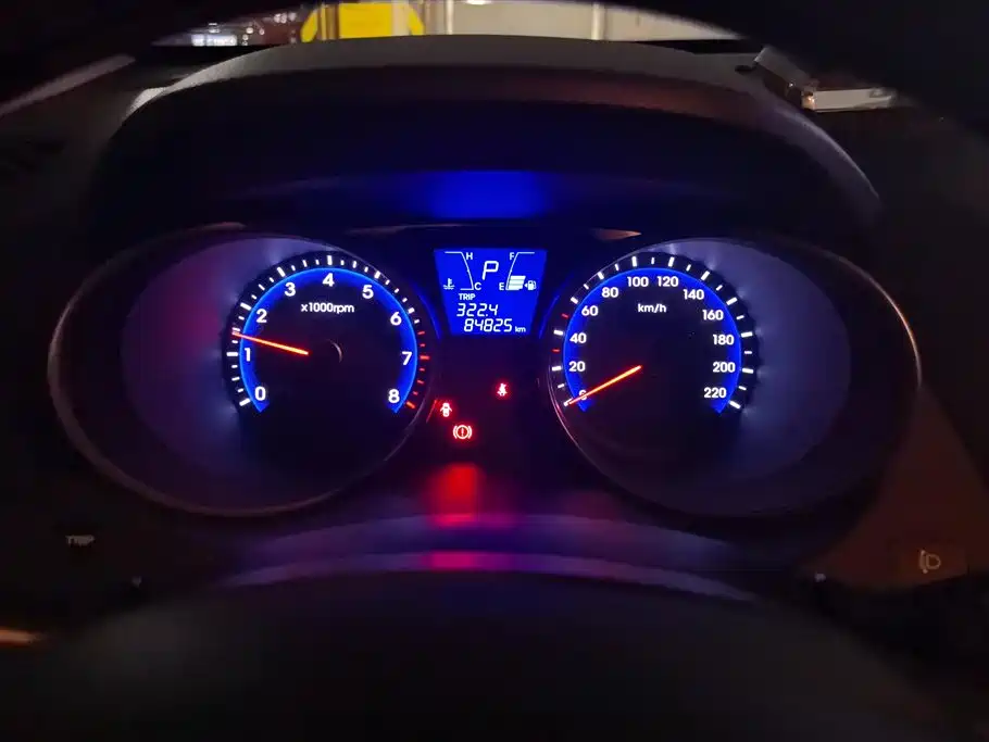 Hyundai Beijing Hyundai ix35 2015 2.0L Automatic 2WD Smart Type China IV фото 14
