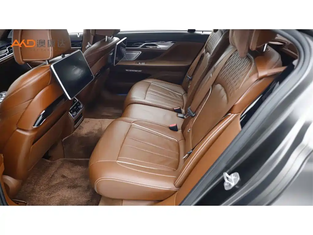 BMW 7 Series 2018 750Li xDrive M Sport Package фото 7