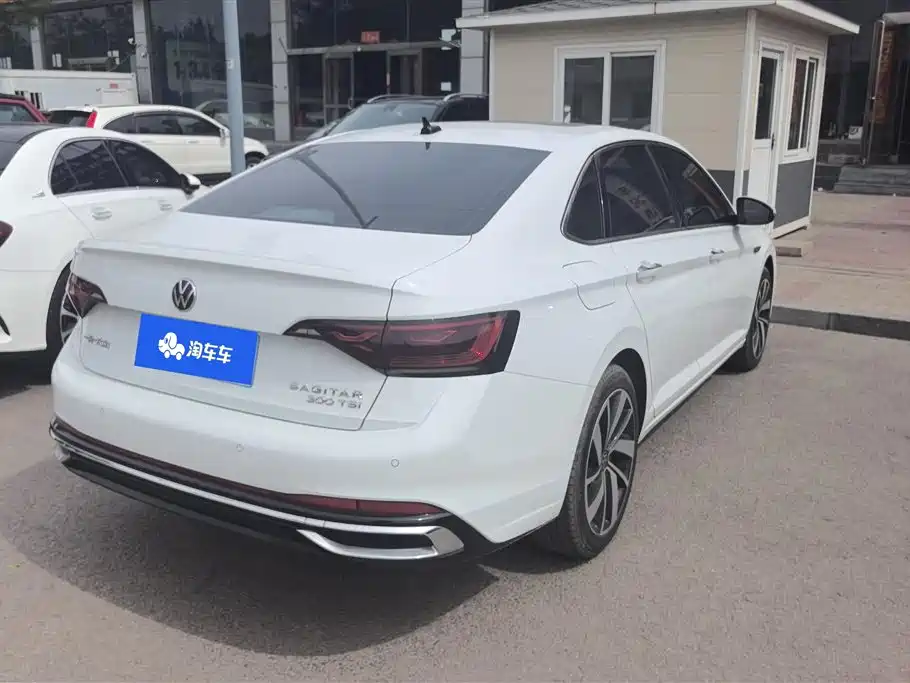 Volkswagen Sagitar 2023 300TSI DSG Surpassing Edition фото 3