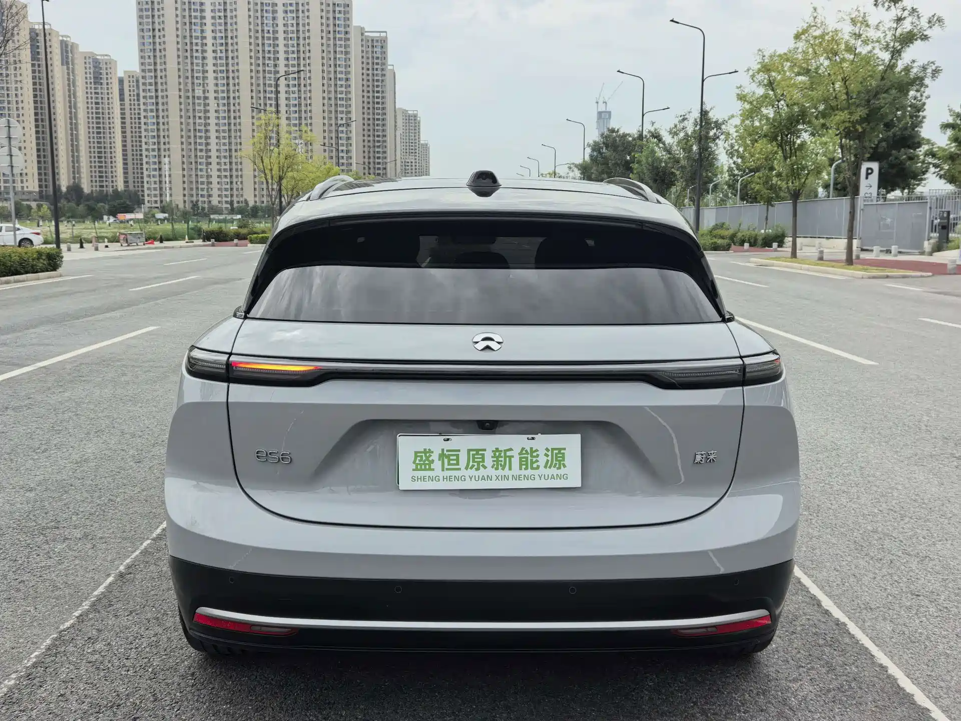 Фото 3 - NIO ES6