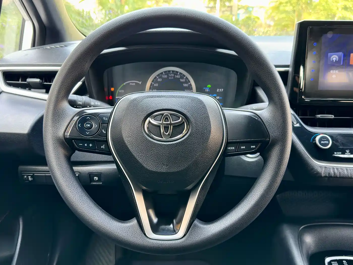 Toyota Levin 2022 Dual Engine 1.8H E-CVT Progressive Edition фото 18