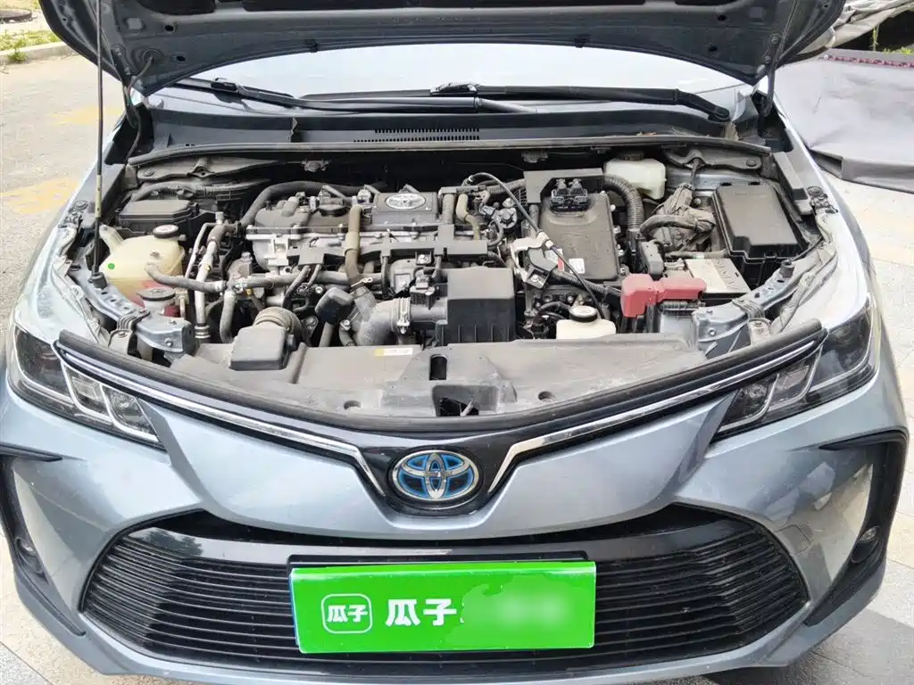 Toyota Corolla 2021 Hybrid 1.8L E-CVT Elite Edition фото 11