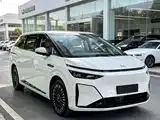 Фото 2 - XPeng X9