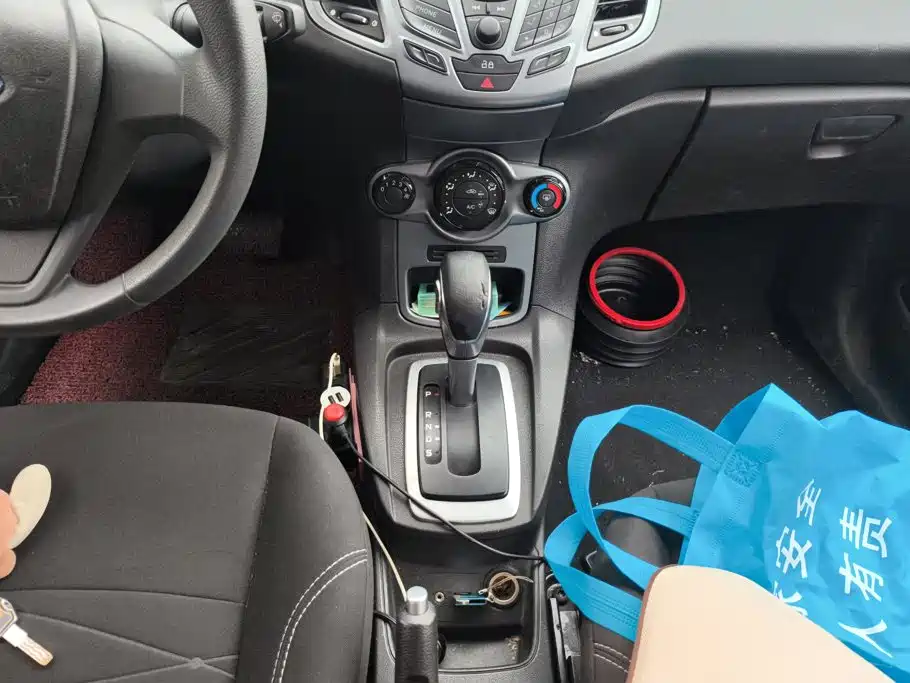 Ford Fiesta 2015 2013 Hatchback 1.5L Automatic Fashion