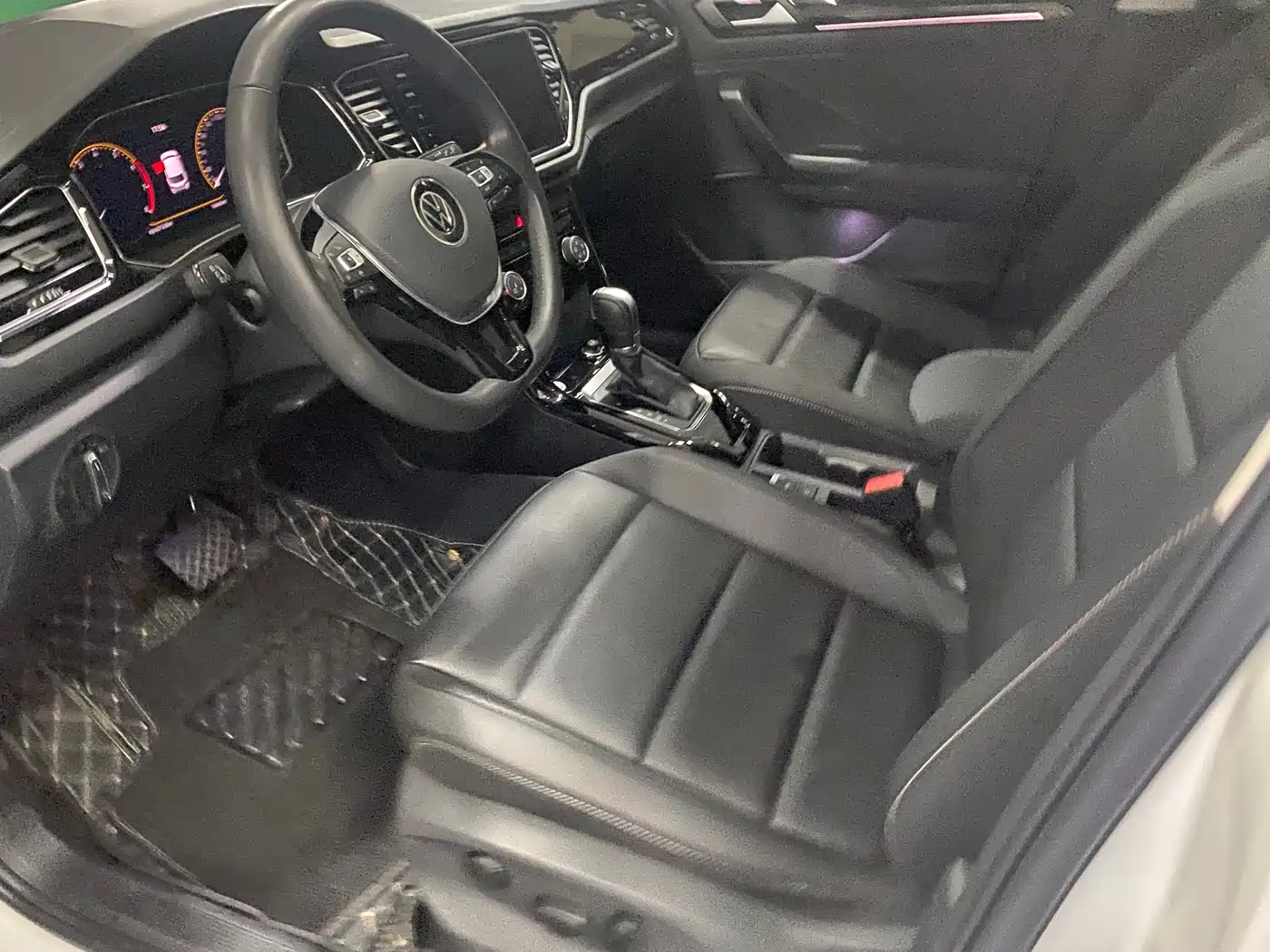 Volkswagen T-ROC 2022 280TSI DSG 2WD Elite PLUS фото 4