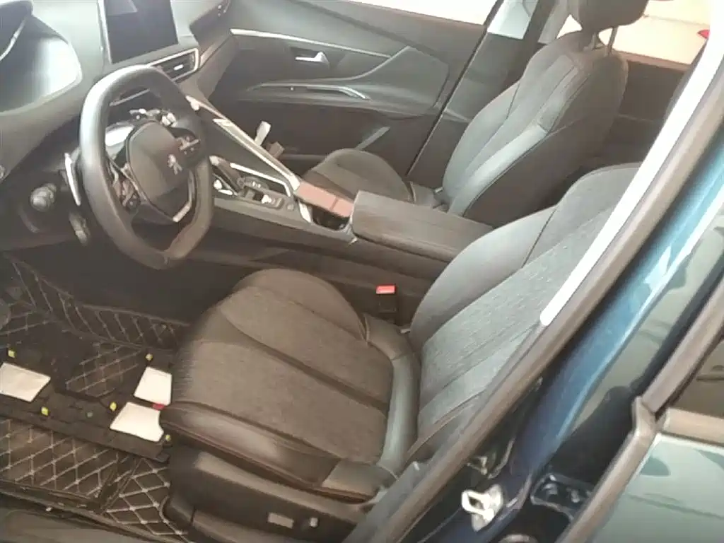 Peugeot 5008 2017 380THP 7-seat Elite Edition фото 15