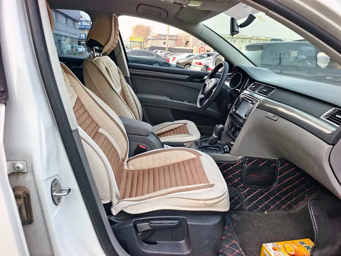 Škoda Superb 2013 1.4TSI DSG Gentleman Edition фото 18