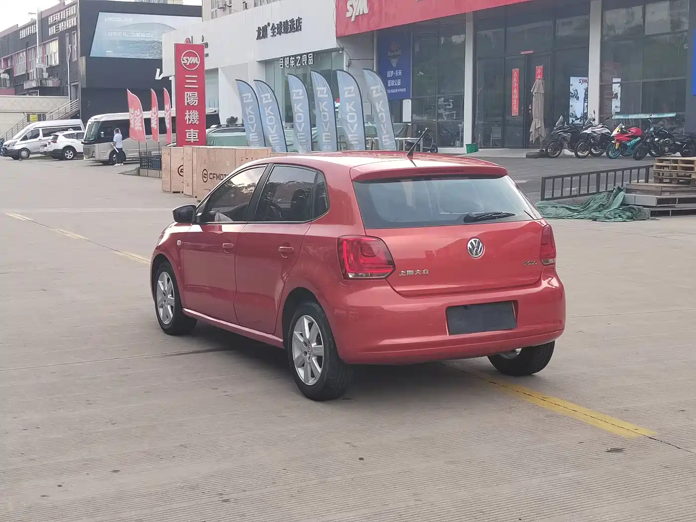 Volkswagen Polo 2013 2013 1.4L Automatic Luxury Edition