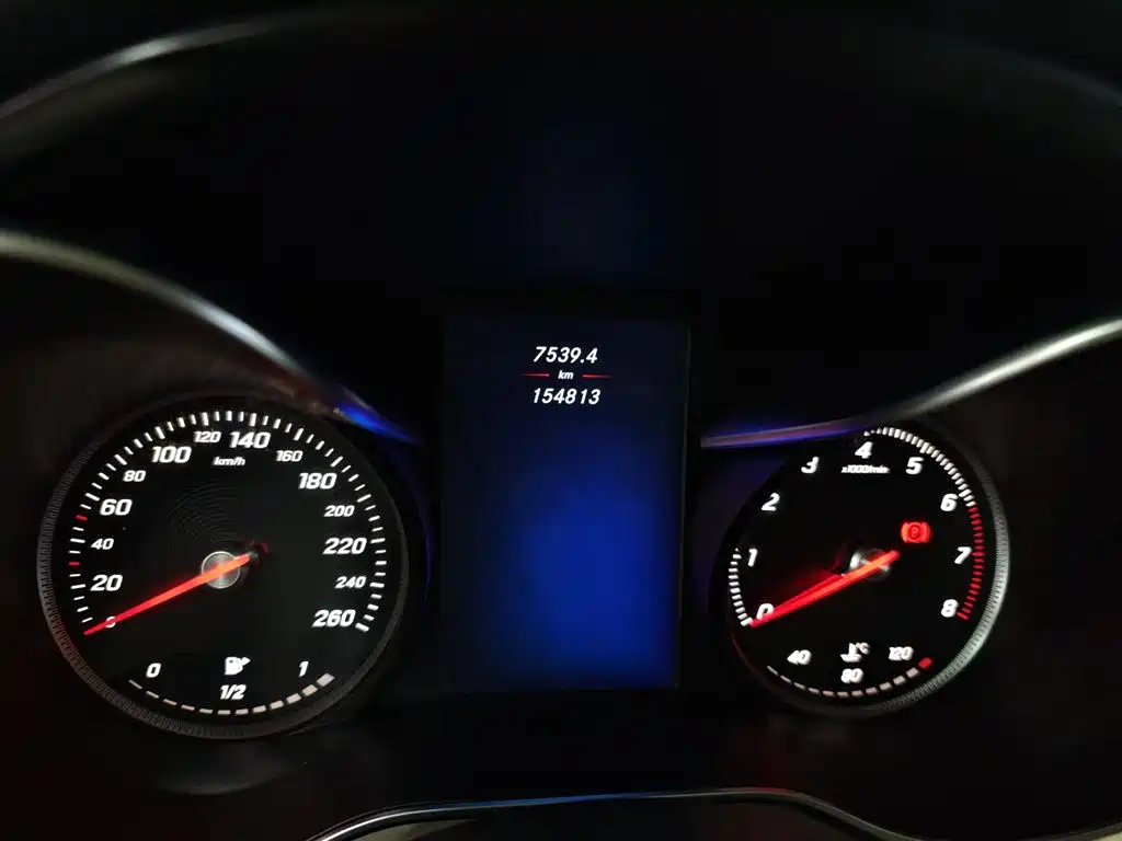 Mercedes-Benz C-Class 2015 Facelift C 200 L Sport фото 12