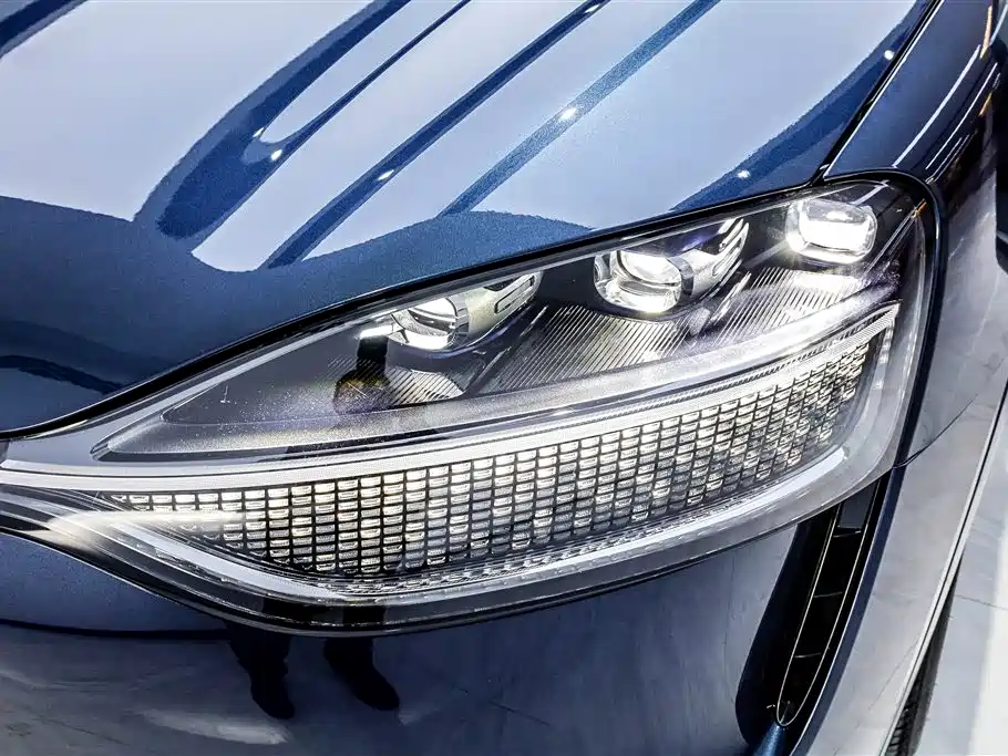 AITO Wenjie AITO M9 2025 Range Extender Max 52kWh 5-Seater фото 27