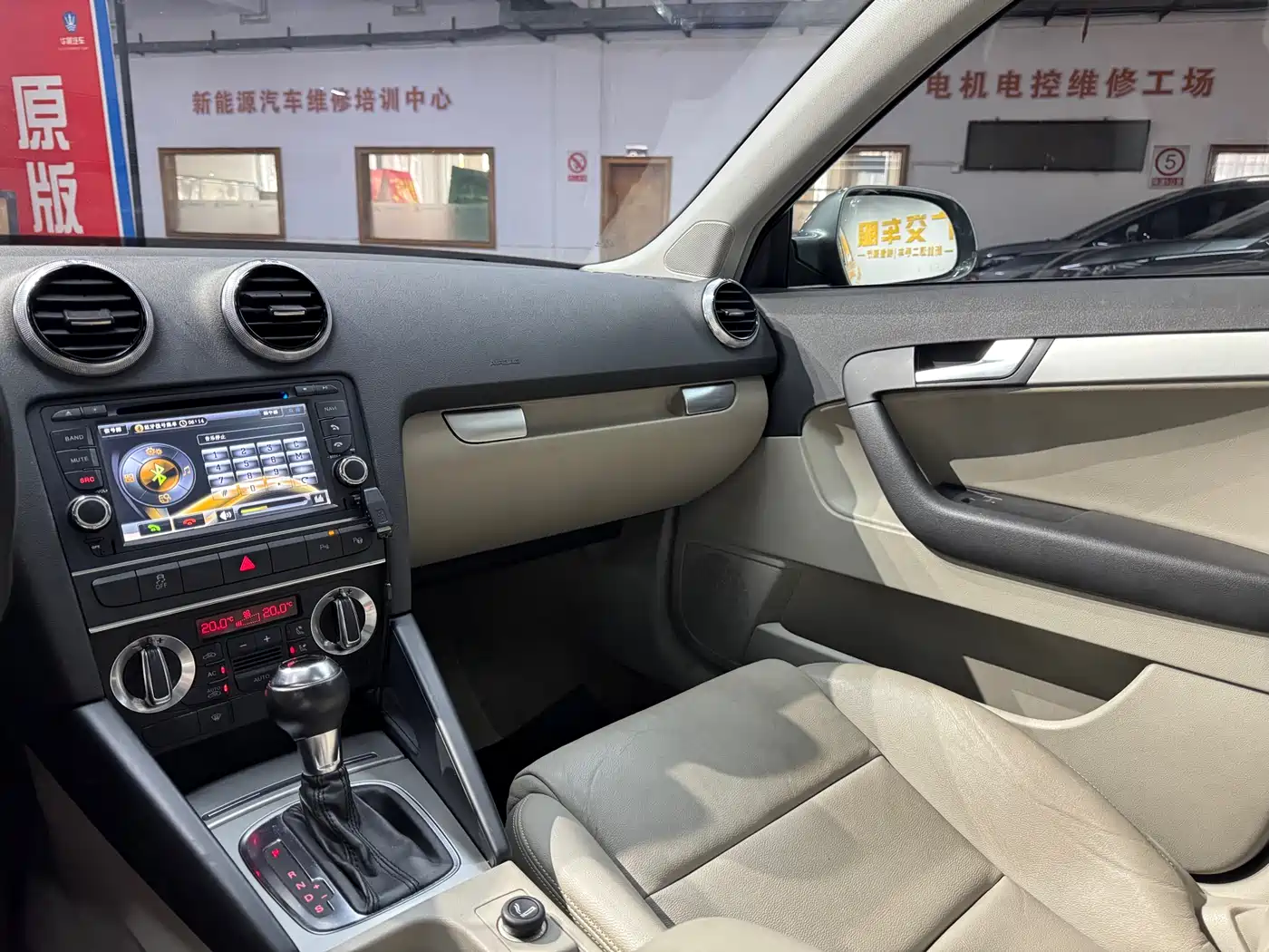 Audi A3 (Import) 2010 Sportback 1.8T Premium Model фото 10