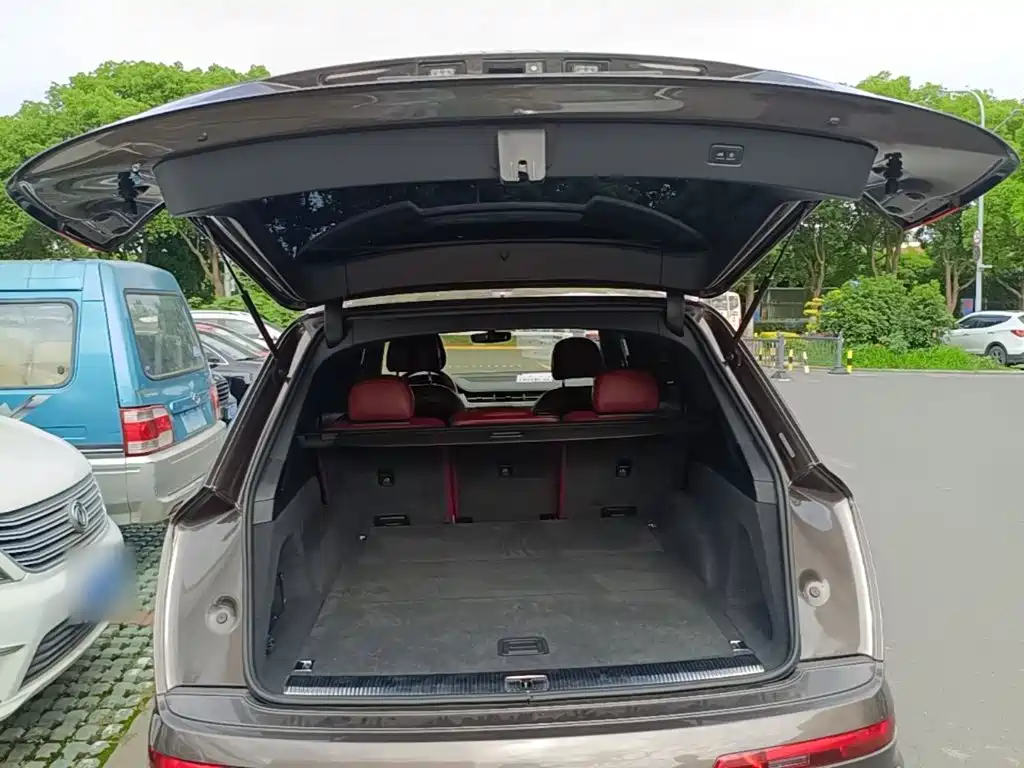 Photo 15 - Audi Q7